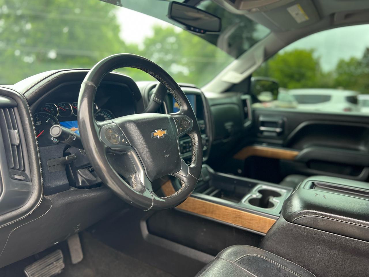 Chevrolet Silverado 1500 4WD Crew Cab 143.5" LTZ w/1LZ 2015