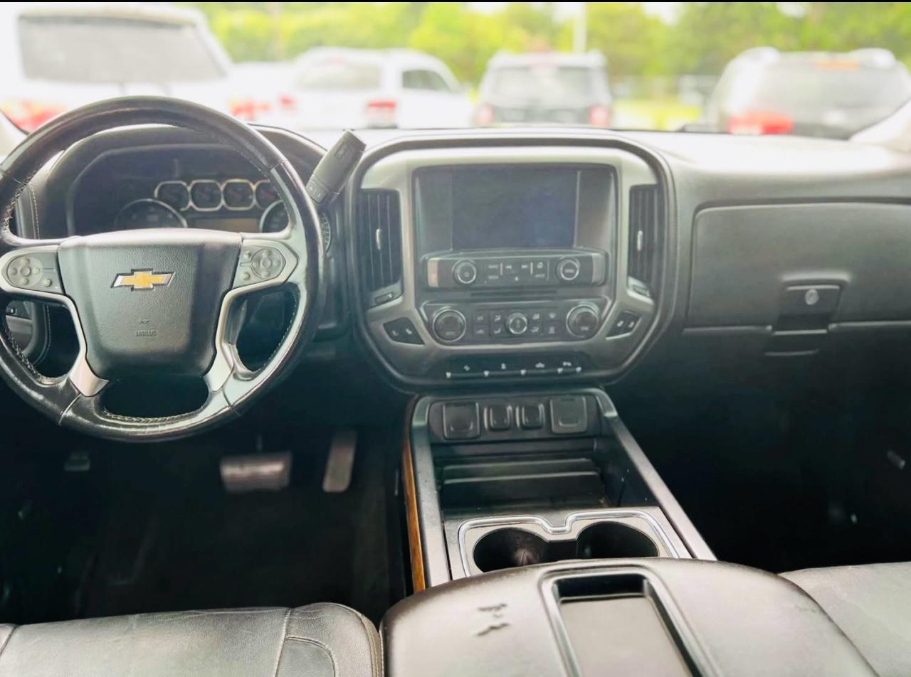Chevrolet Silverado 1500 4WD Crew Cab 143.5" LTZ w/1LZ 2015