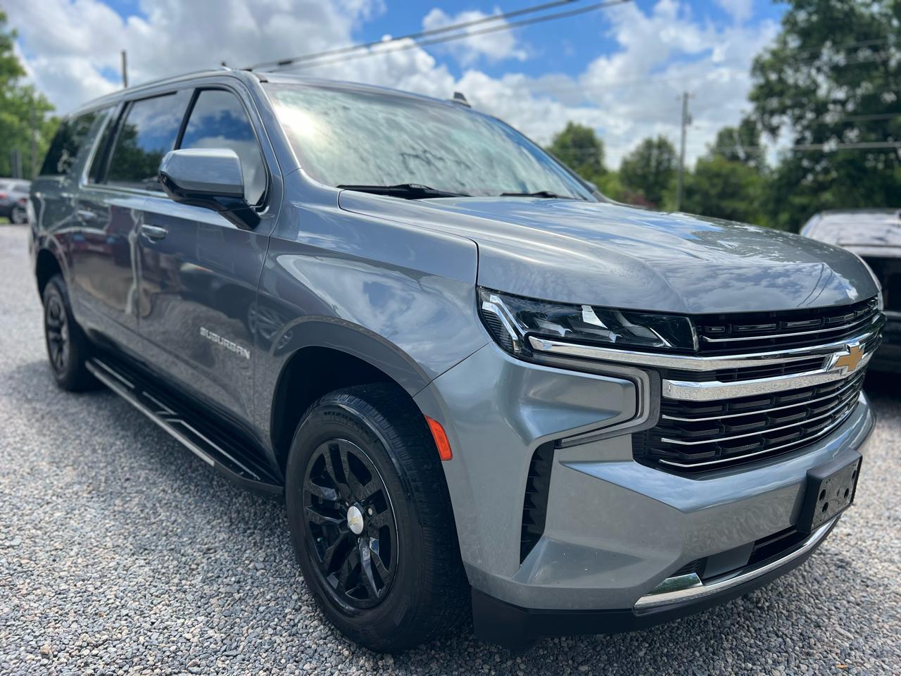 Chevrolet Suburban 2WD 4dr LT 2021