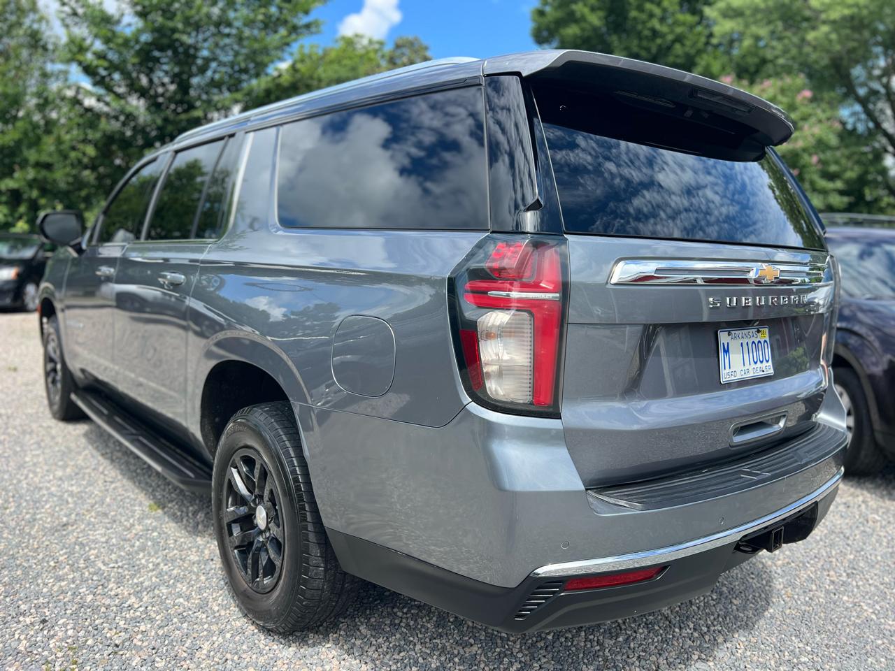 Chevrolet Suburban 2WD 4dr LT 2021