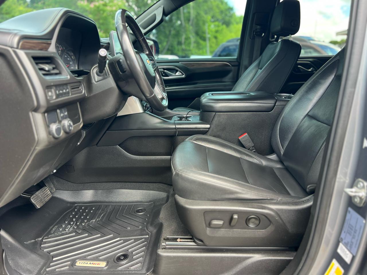 Chevrolet Suburban 2WD 4dr LT 2021