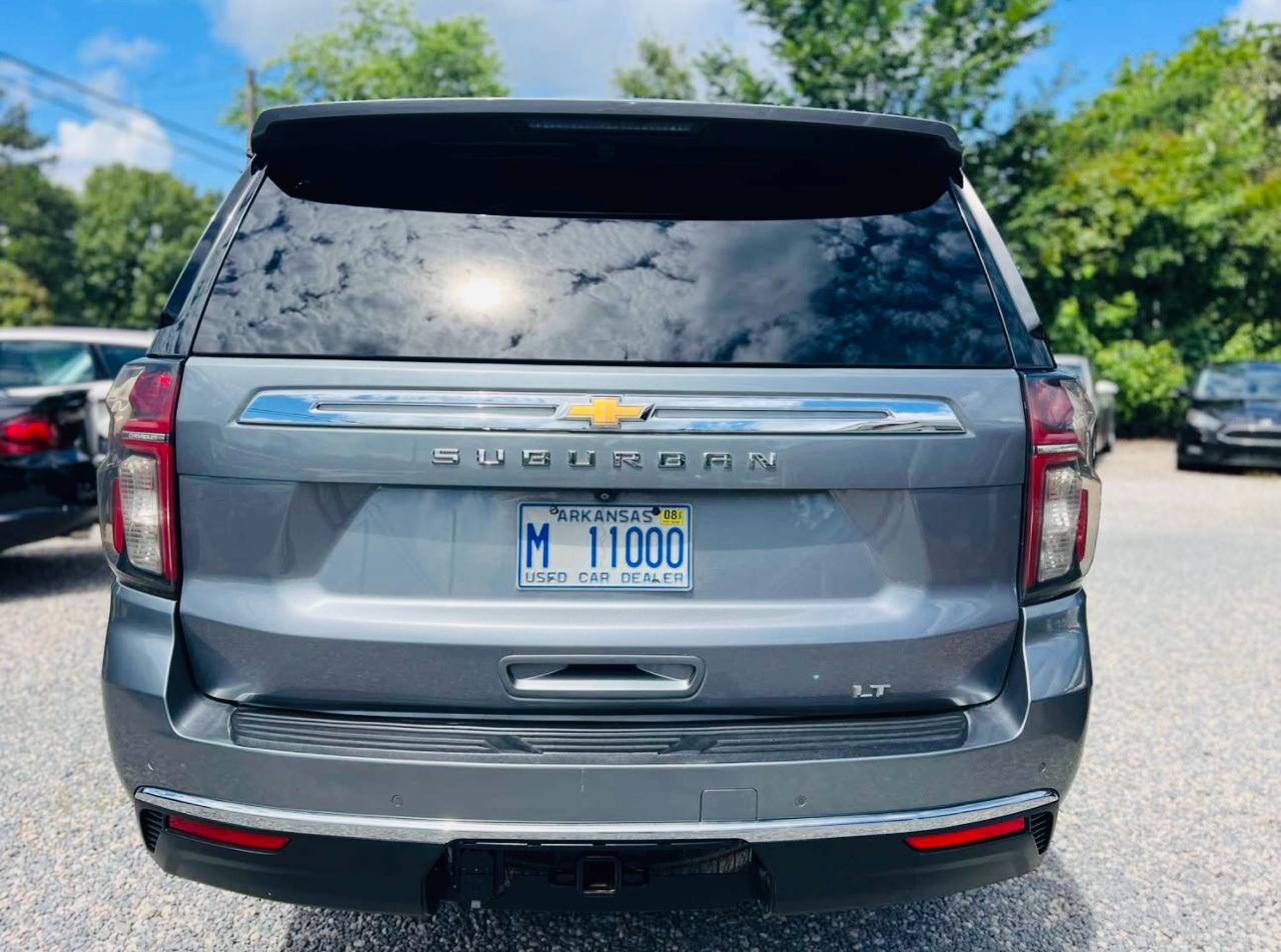 Chevrolet Suburban 2WD 4dr LT 2021