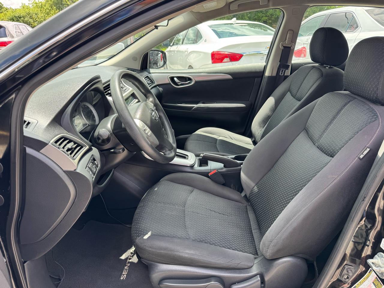 Nissan Sentra 4dr Sdn I4 CVT SR 2013