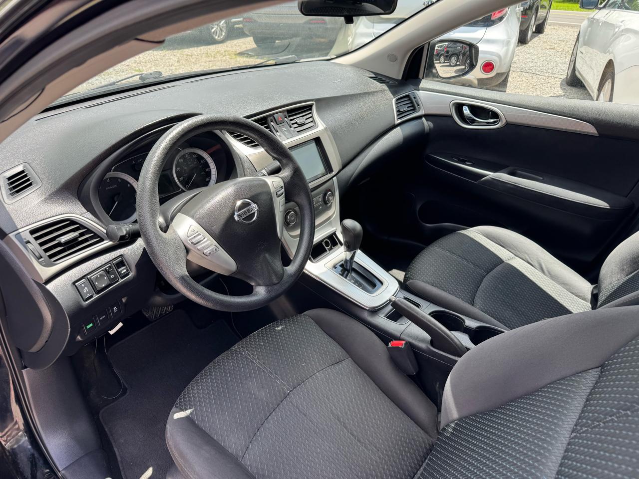 Nissan Sentra 4dr Sdn I4 CVT SR 2013