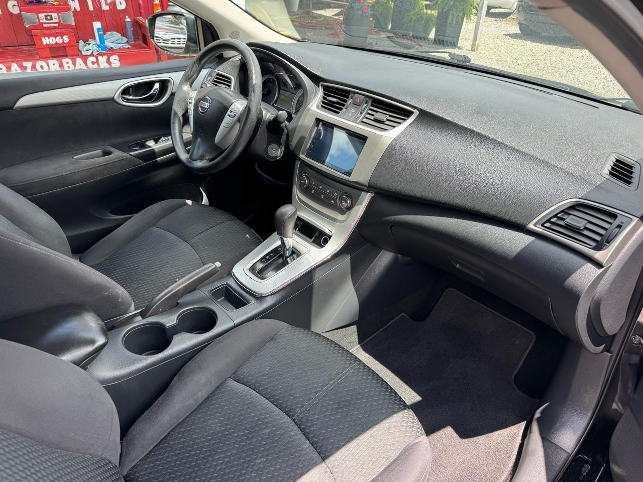 Nissan Sentra 4dr Sdn I4 CVT SR 2013