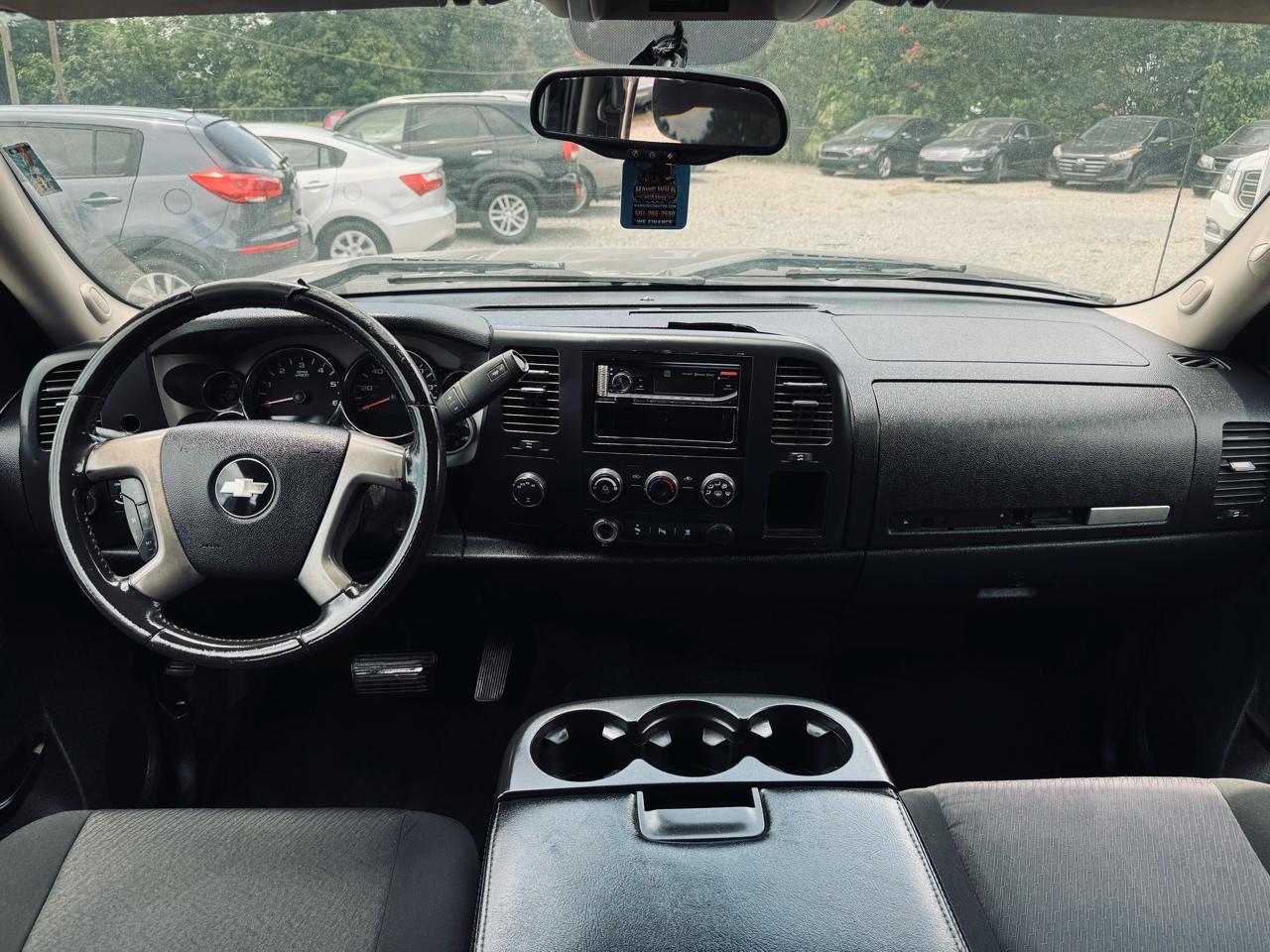 Chevrolet Silverado 1500 4WD Crew Cab 143.5" LT 2010
