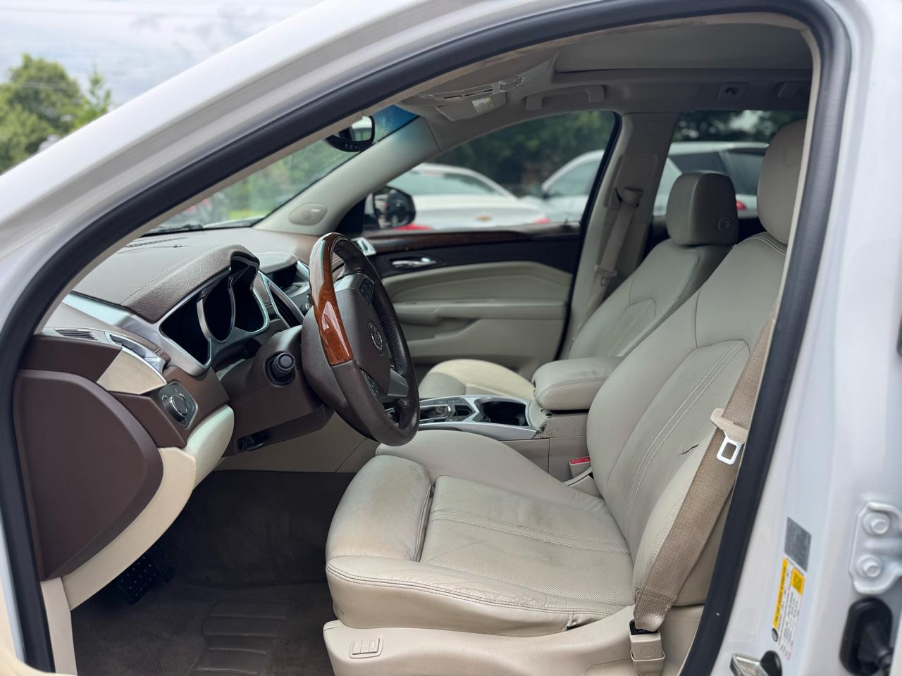 Cadillac SRX AWD 4dr Luxury Collection 2010
