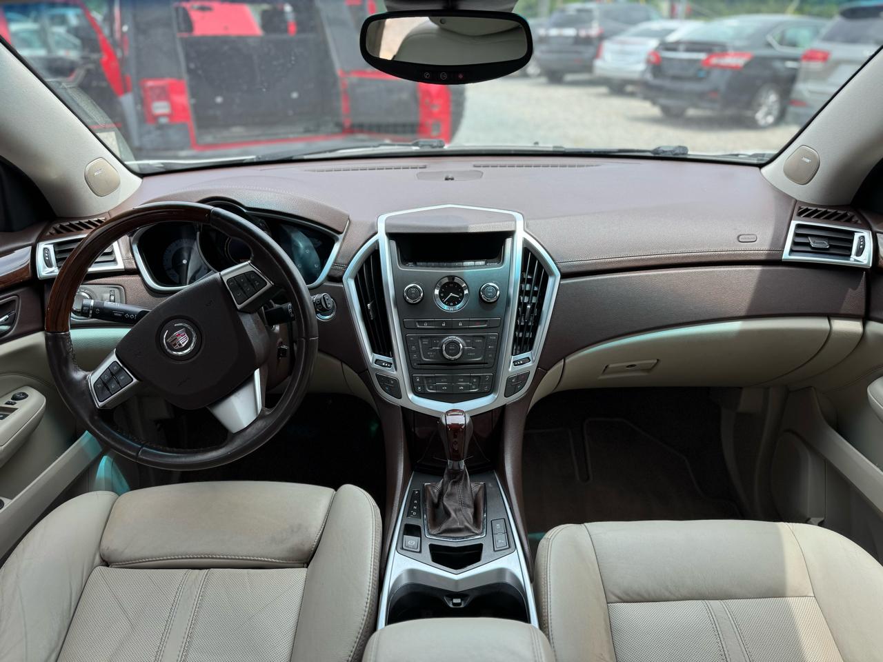 Cadillac SRX AWD 4dr Luxury Collection 2010