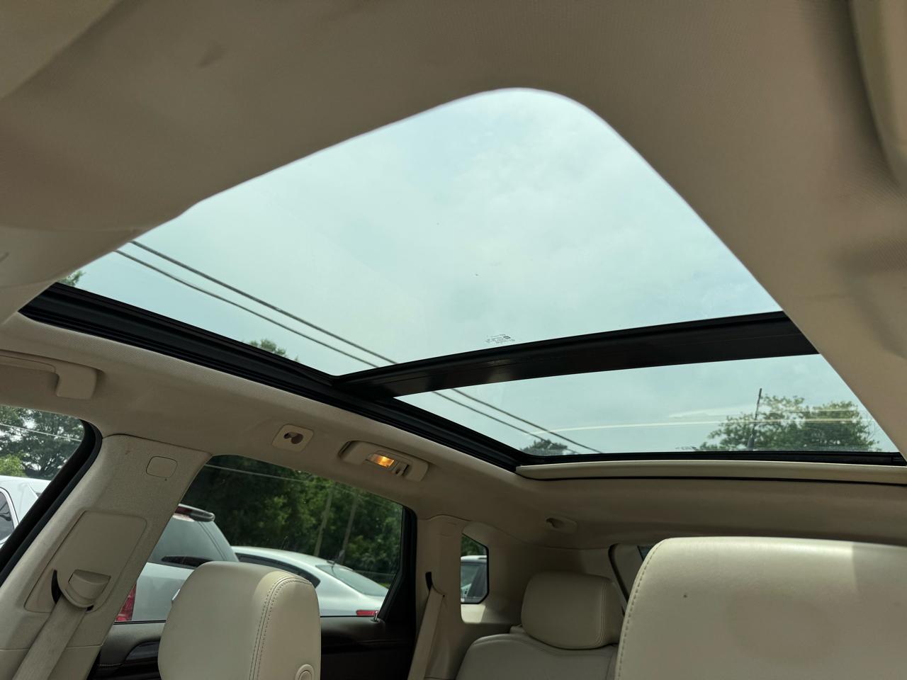 Cadillac SRX AWD 4dr Luxury Collection 2010
