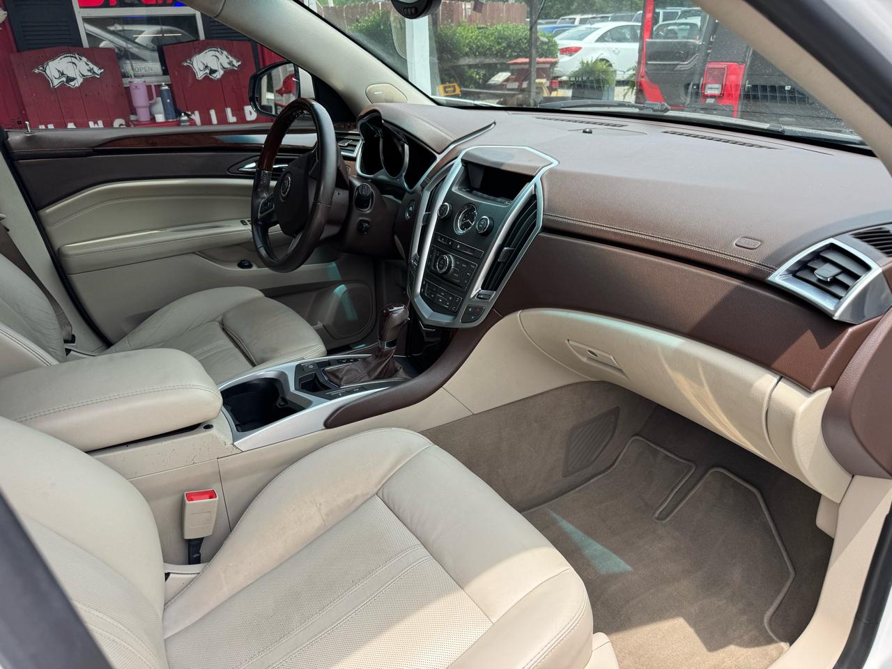 Cadillac SRX AWD 4dr Luxury Collection 2010