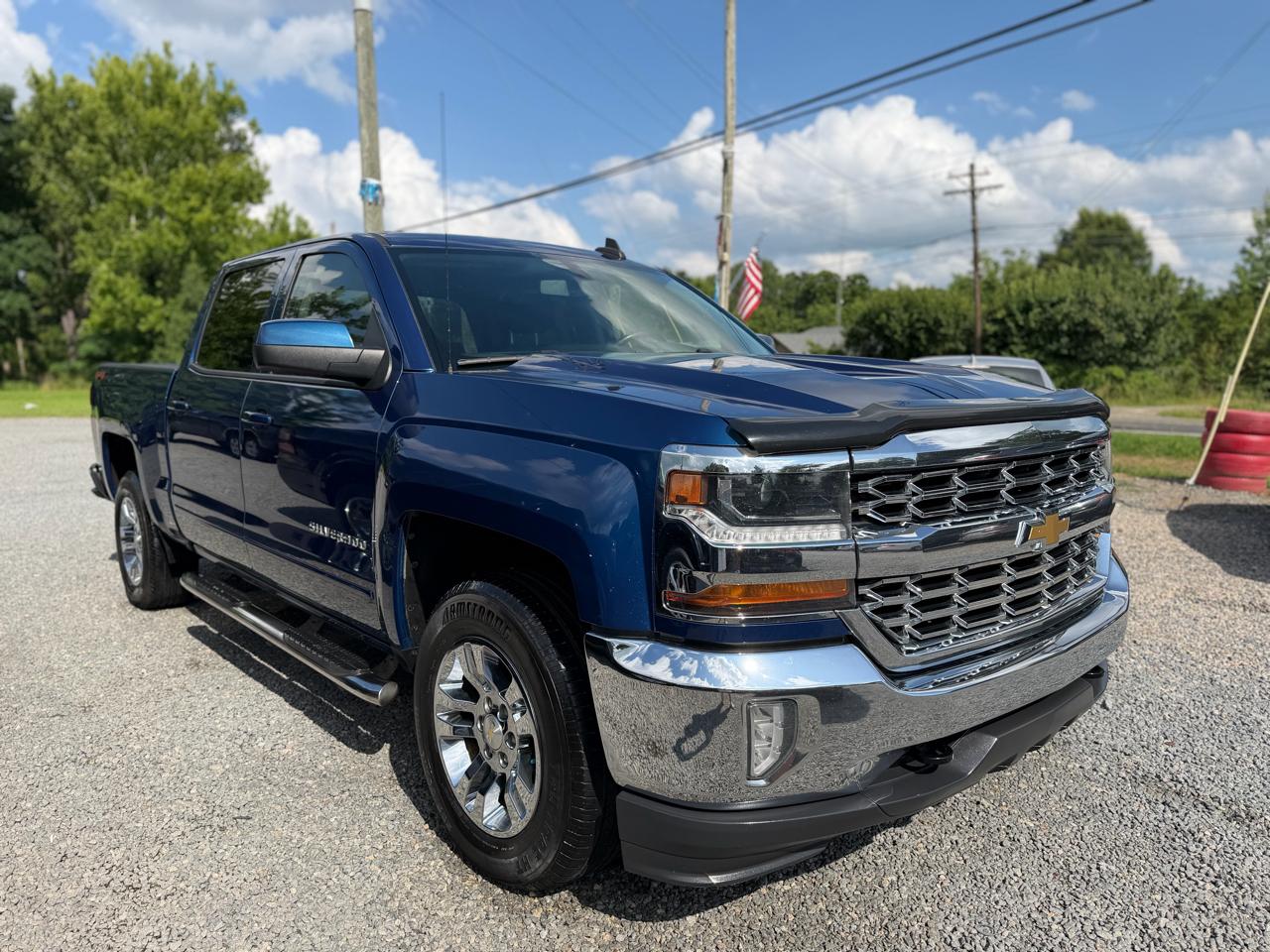 Chevrolet Silverado 1500 4WD Crew Cab 143.5" LT w/1LT 2018