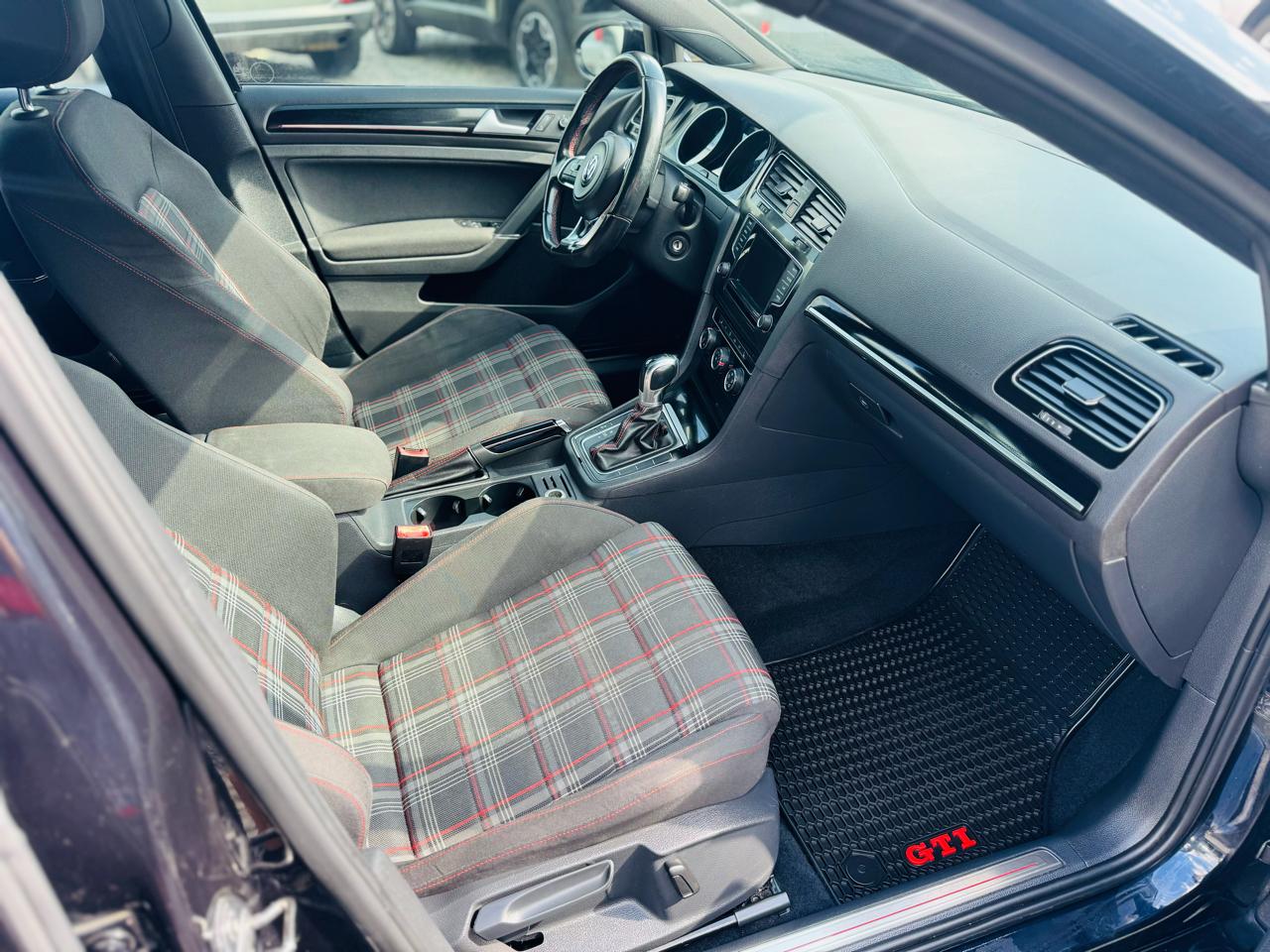 Volkswagen Golf GTI 4dr HB DSG Autobahn 2015