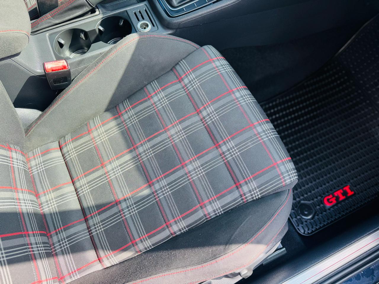 Volkswagen Golf GTI 4dr HB DSG Autobahn 2015