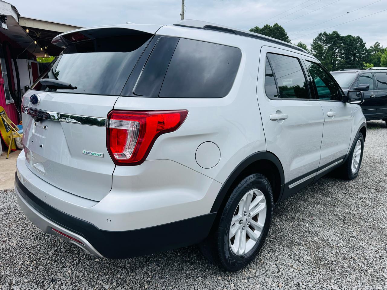 Ford Explorer XLT FWD 2017