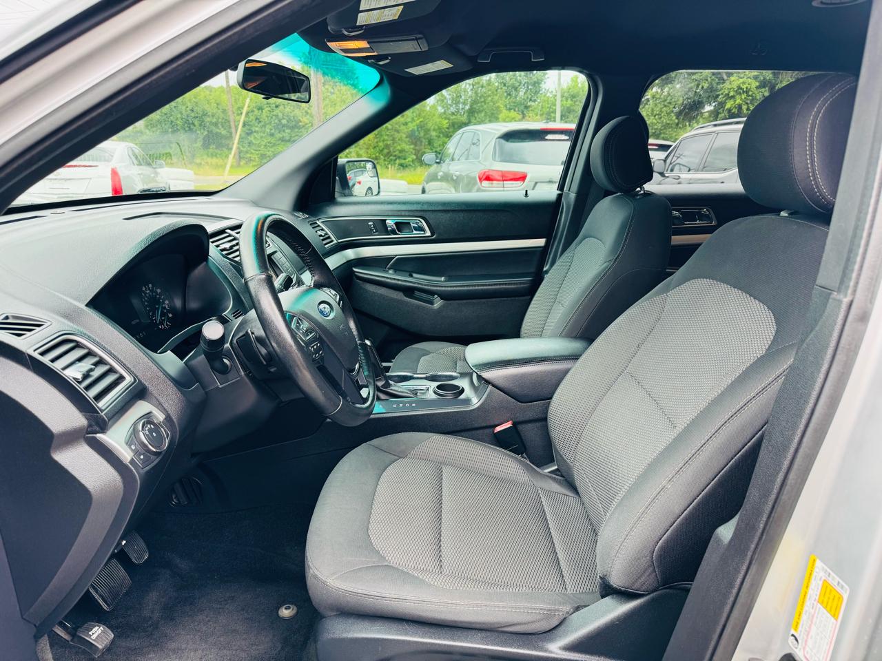 Ford Explorer XLT FWD 2017