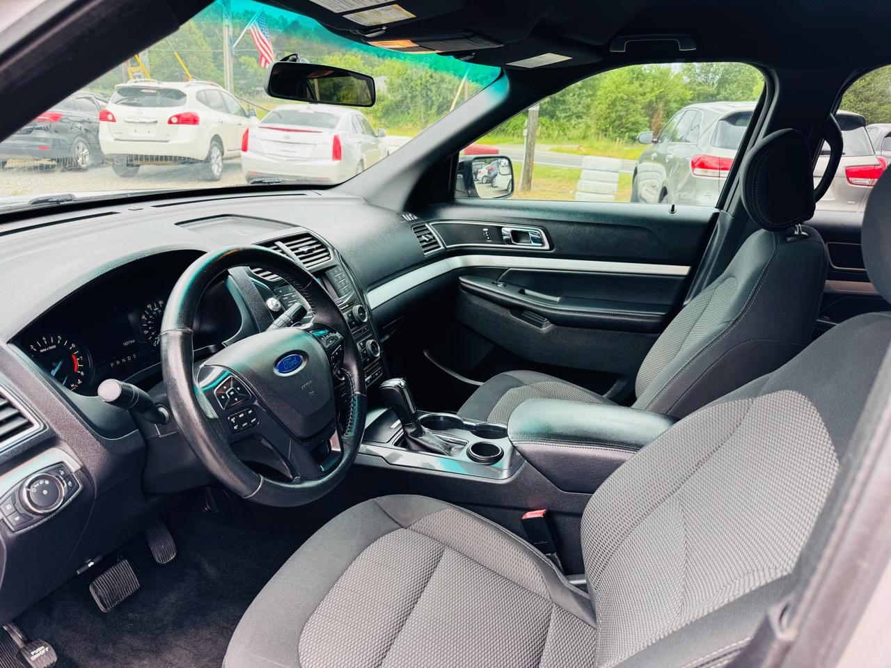 Ford Explorer XLT FWD 2017
