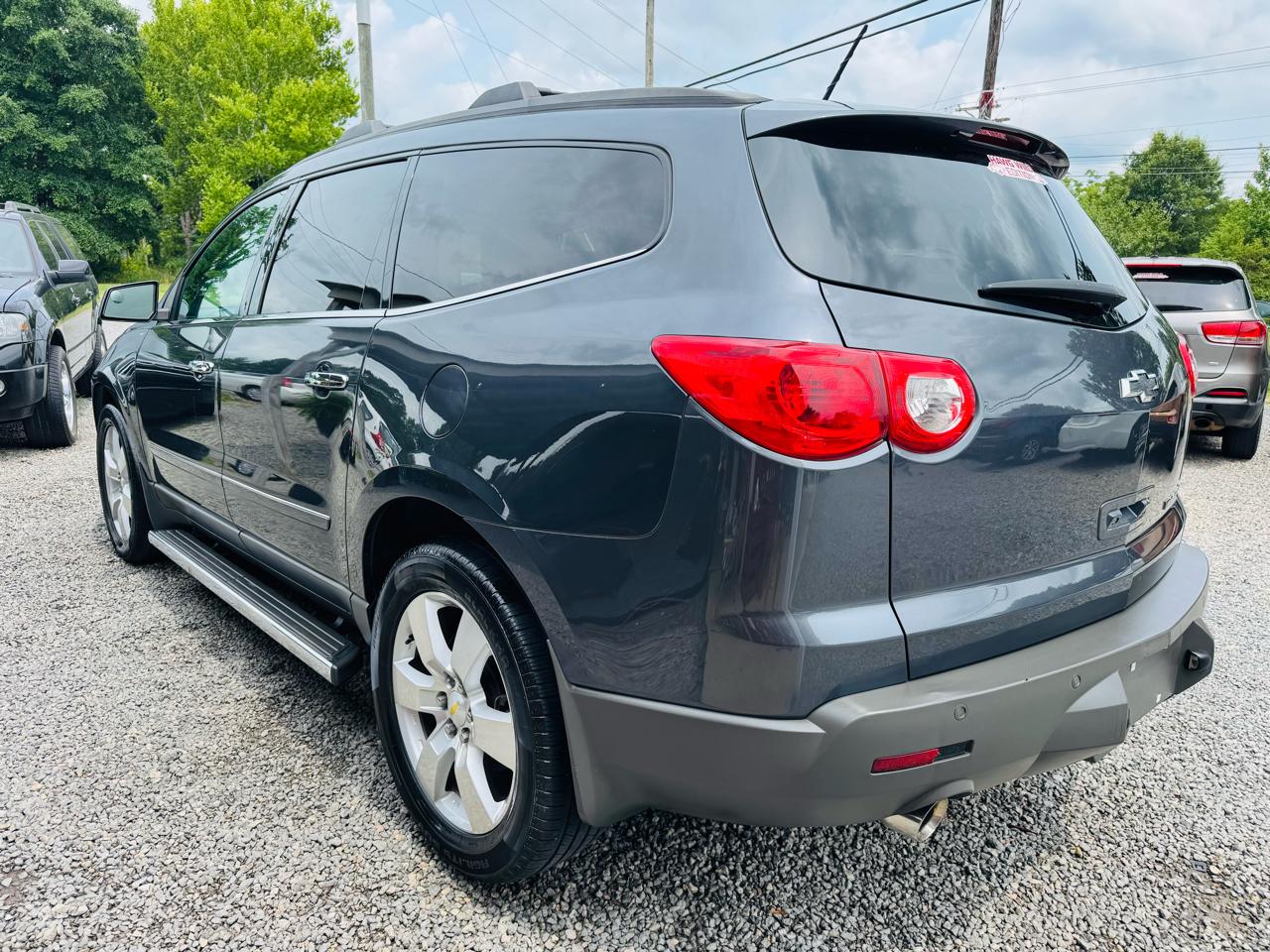 Chevrolet Traverse FWD 4dr LTZ 2012
