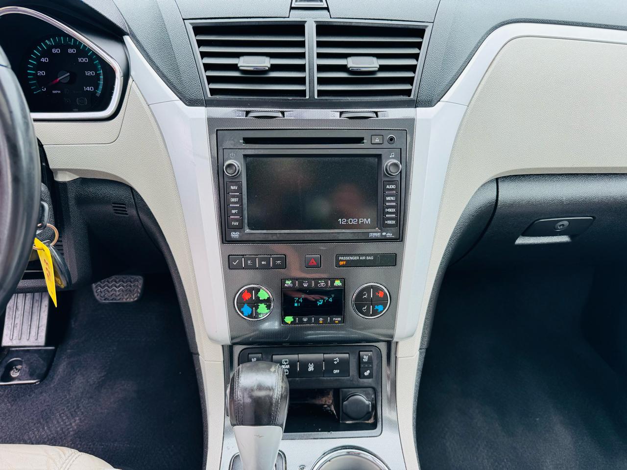 Chevrolet Traverse FWD 4dr LTZ 2012
