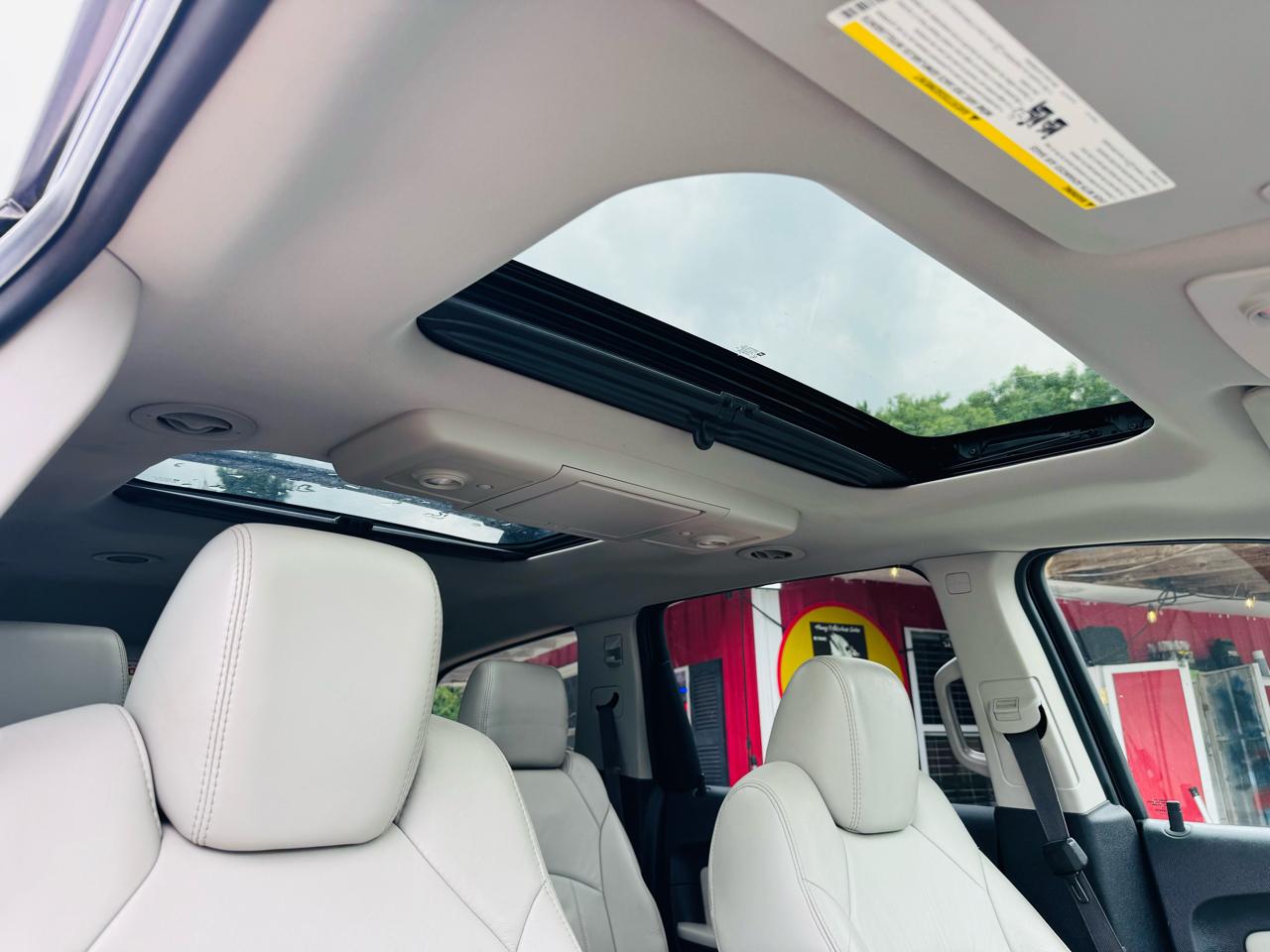 Chevrolet Traverse FWD 4dr LTZ 2012