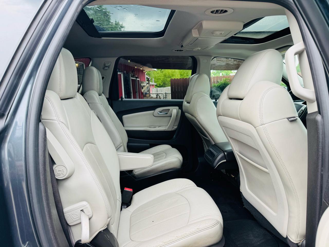 Chevrolet Traverse FWD 4dr LTZ 2012
