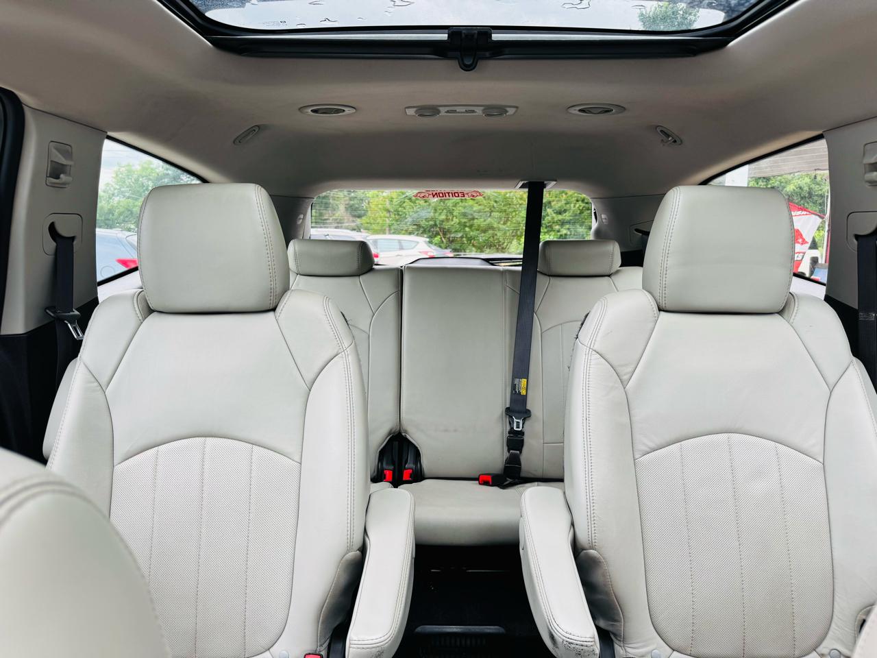 Chevrolet Traverse FWD 4dr LTZ 2012