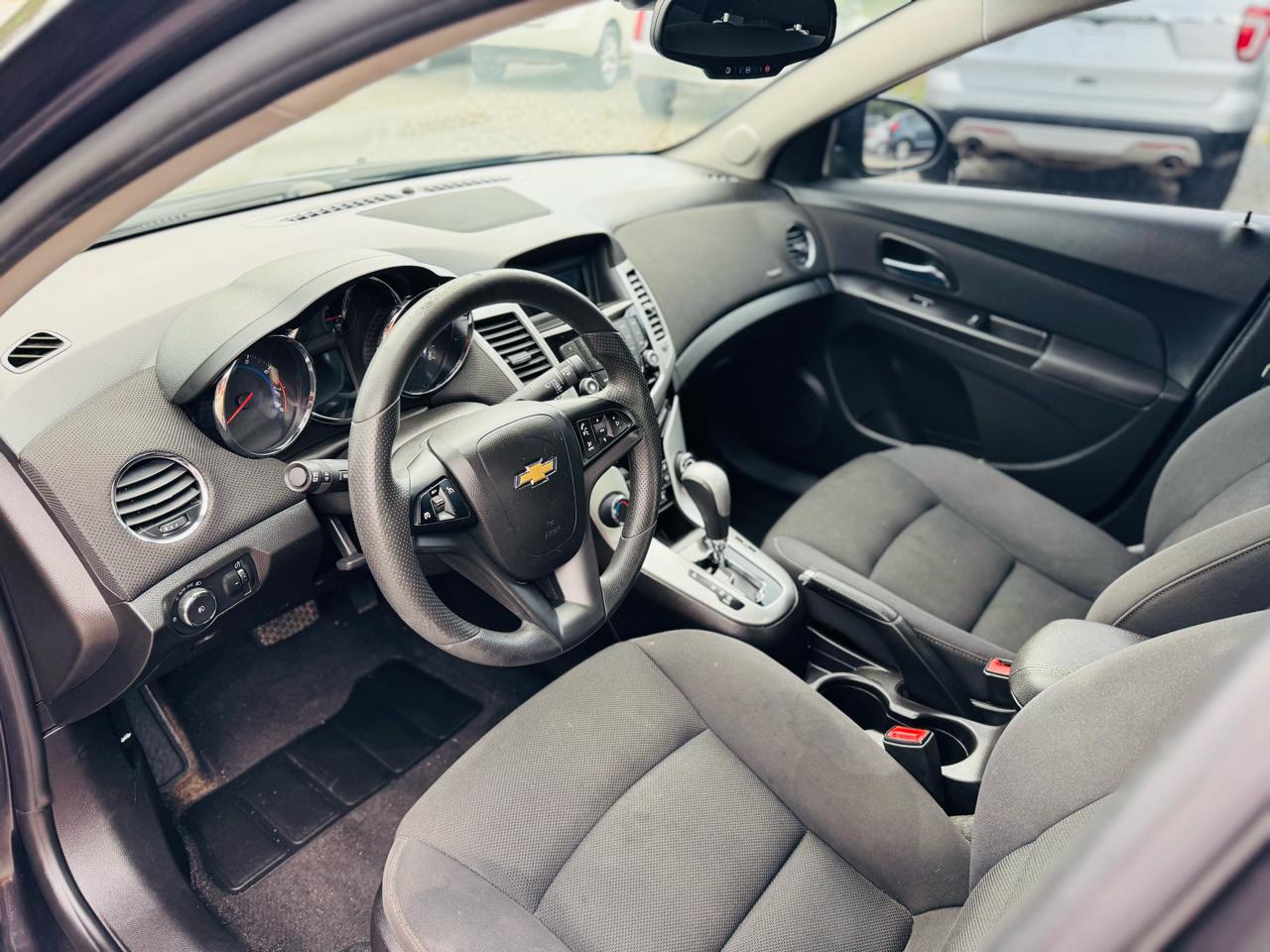 Chevrolet Cruze Limited 4dr Sdn Auto LT w/1LT 2016