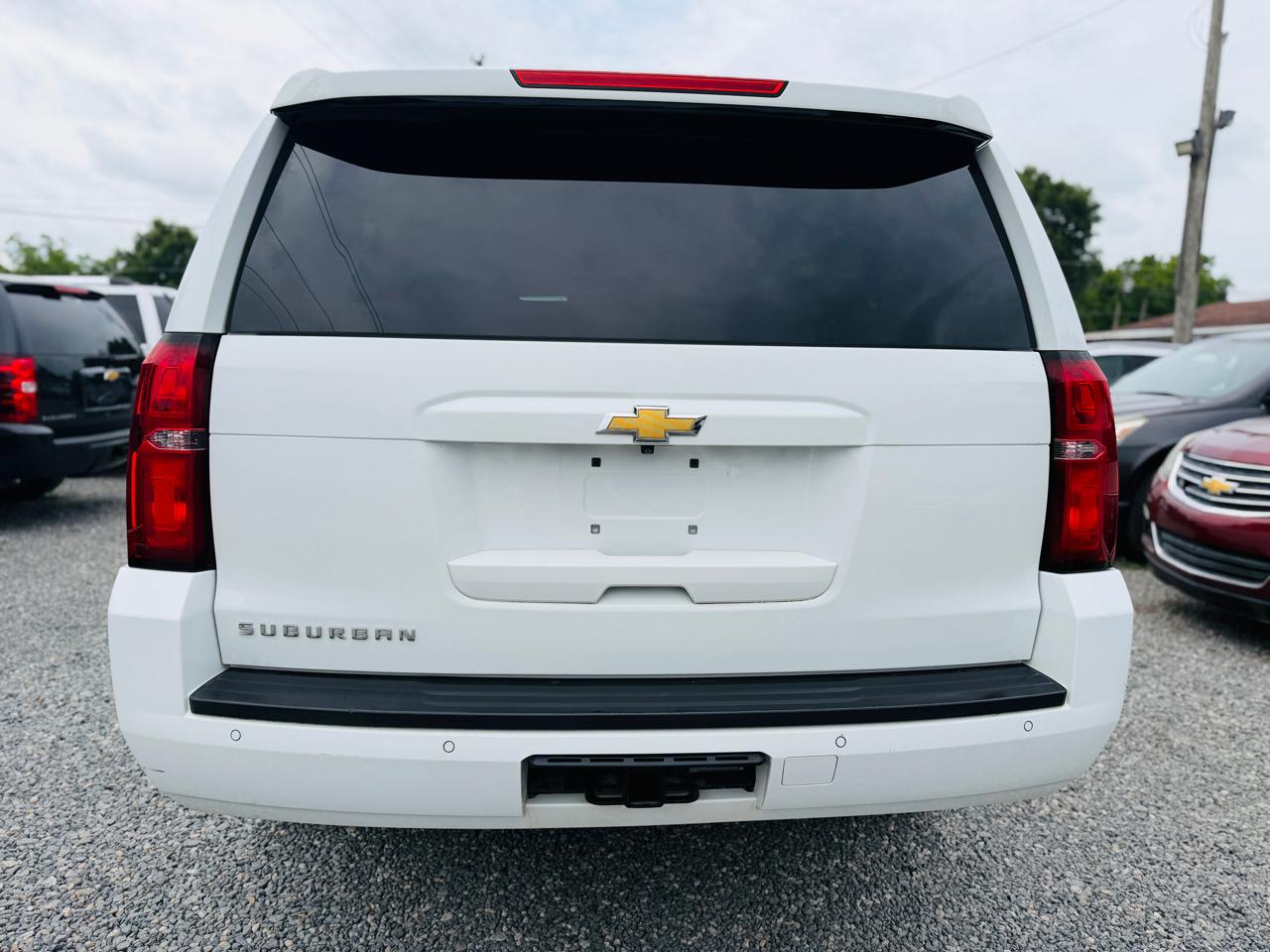 Chevrolet Suburban 2WD 4dr 1500 LT 2016
