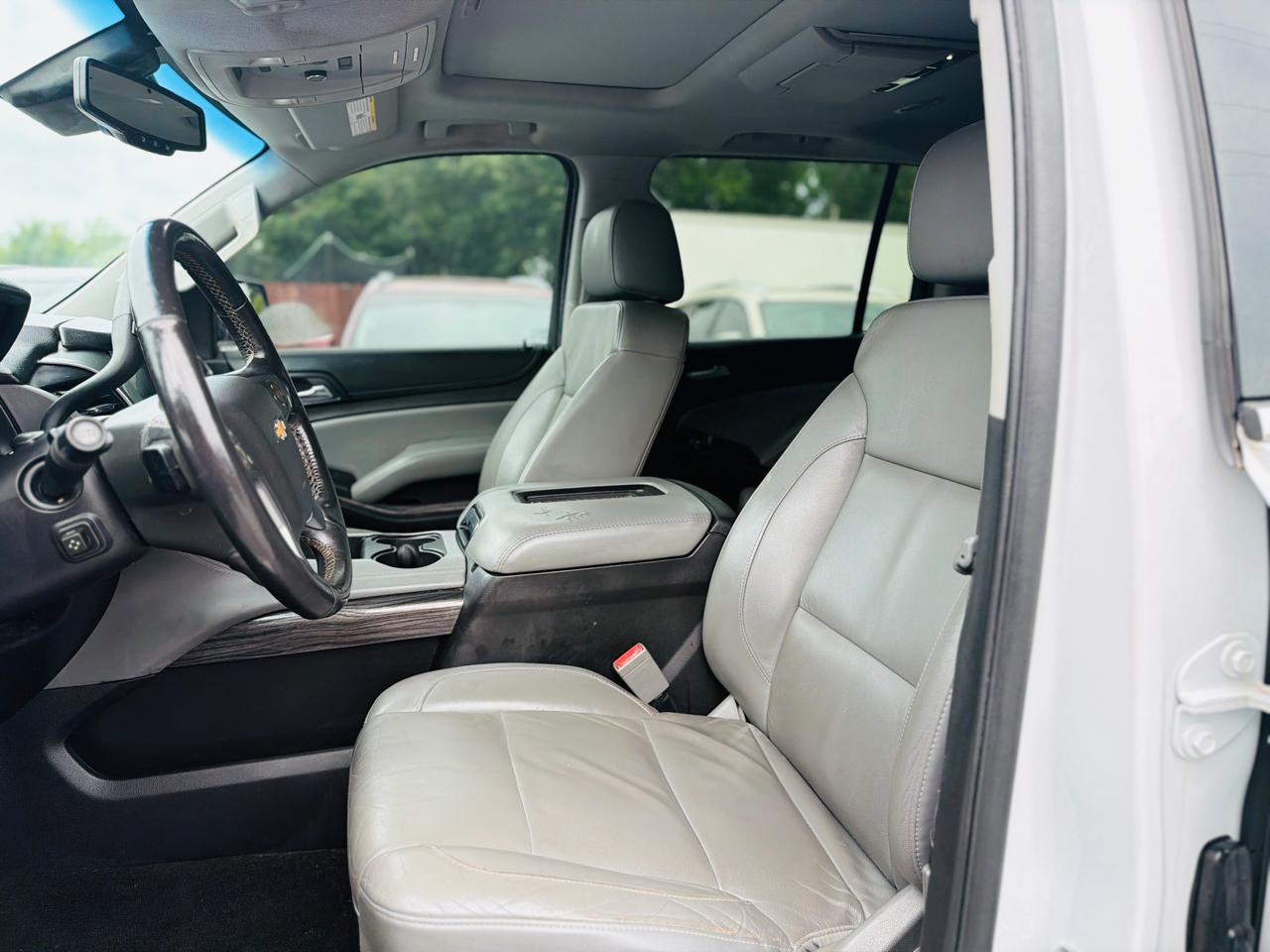Chevrolet Suburban 2WD 4dr 1500 LT 2016