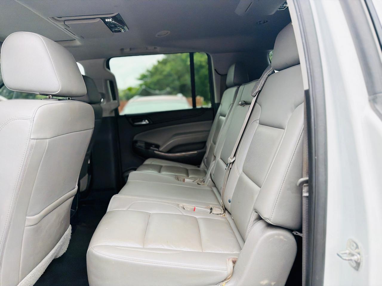 Chevrolet Suburban 2WD 4dr 1500 LT 2016
