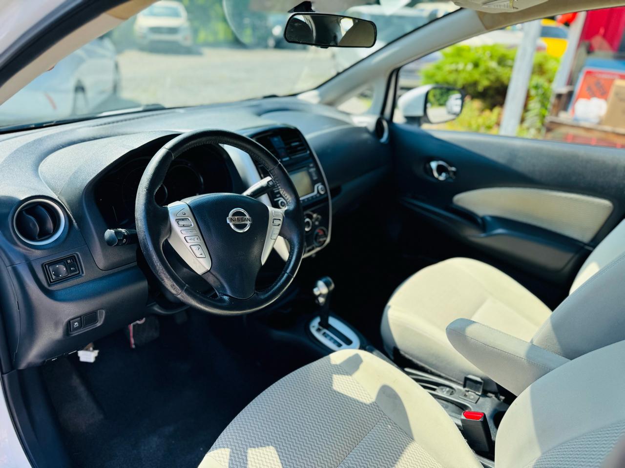 Nissan Versa Note 5dr HB CVT 1.6 SV 2016