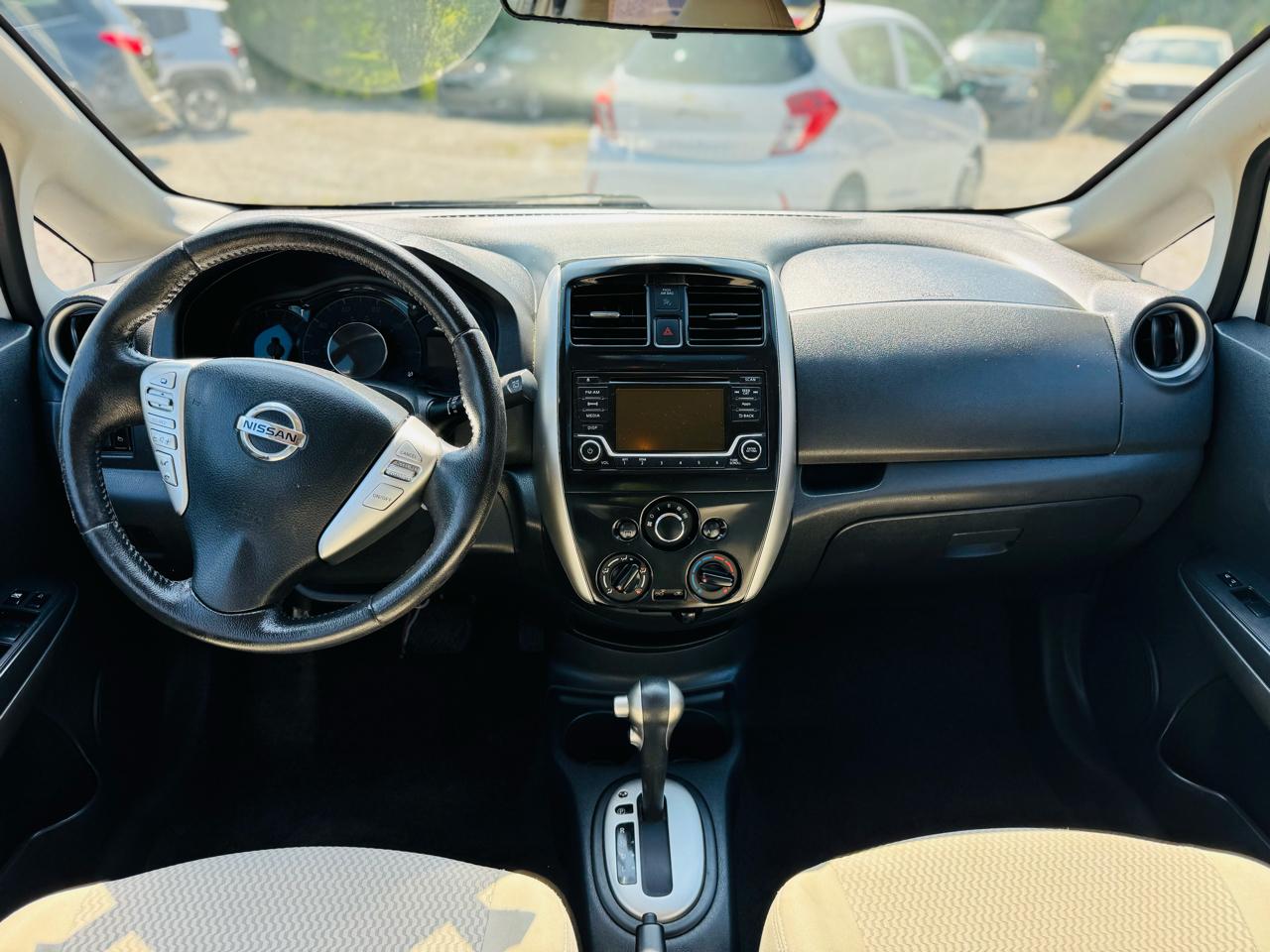 Nissan Versa Note 5dr HB CVT 1.6 SV 2016