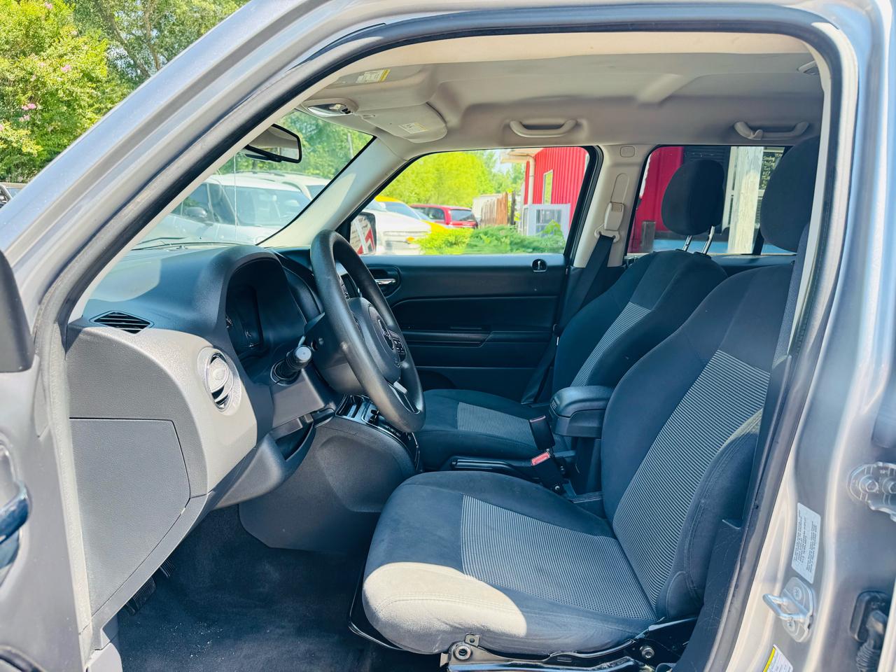 Jeep Patriot FWD 4dr Sport 2016