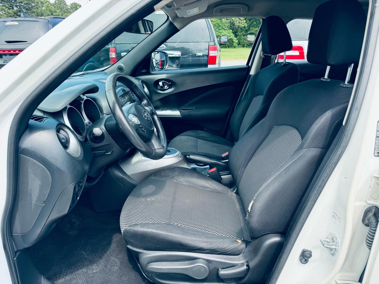 Nissan Juke 5dr Wgn CVT S FWD 2015