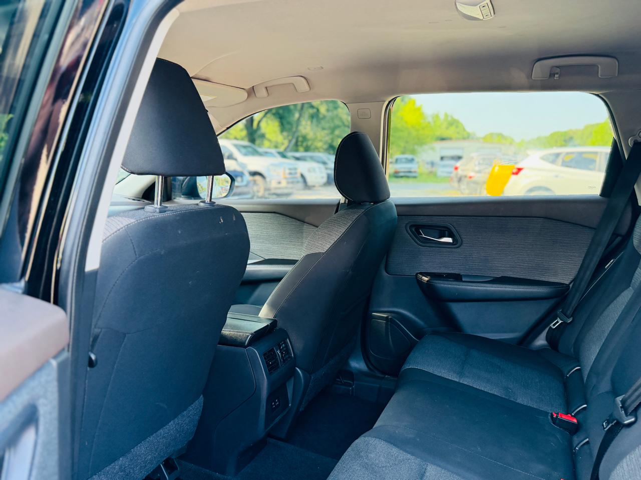 Nissan Rogue FWD SV *Ltd Avail* 2023