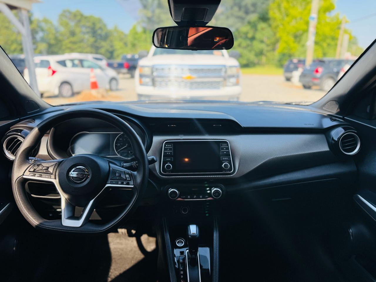 Nissan Kicks SV FWD 2020