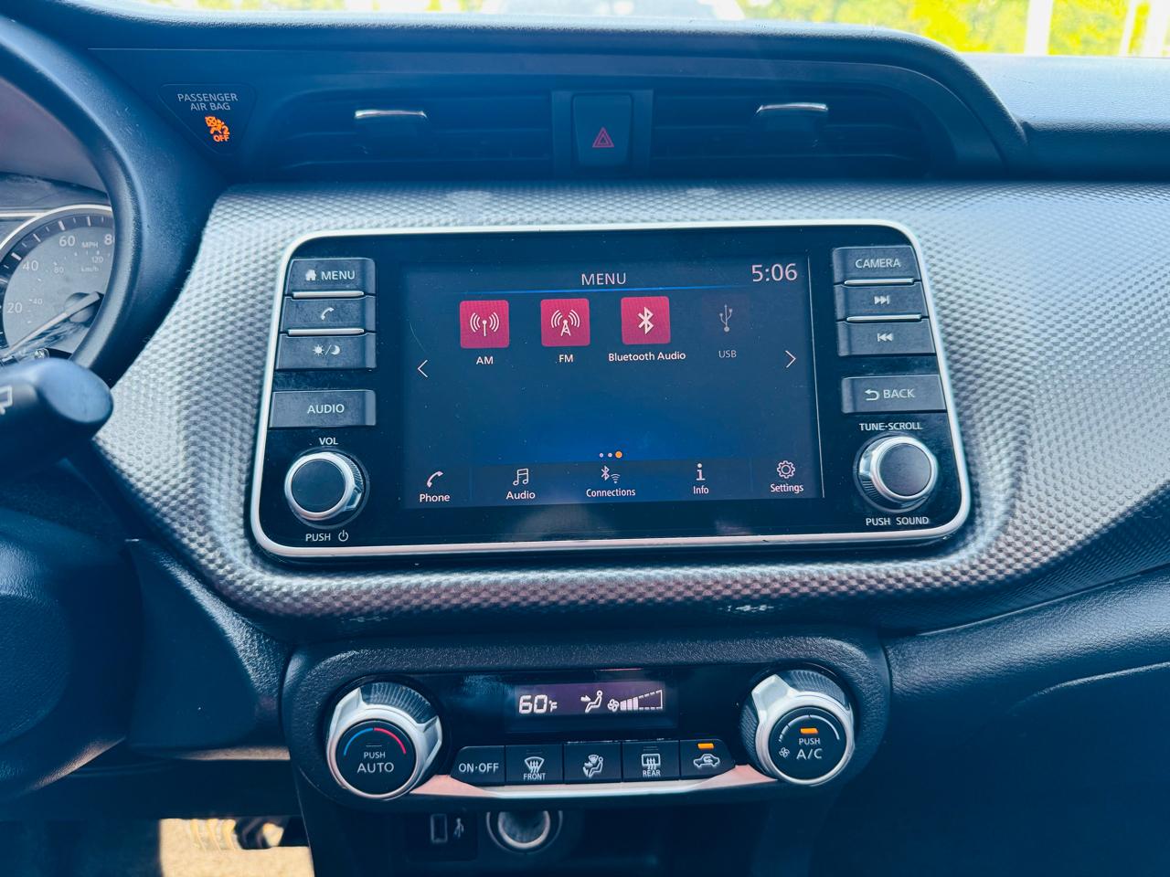 Nissan Kicks SV FWD 2020