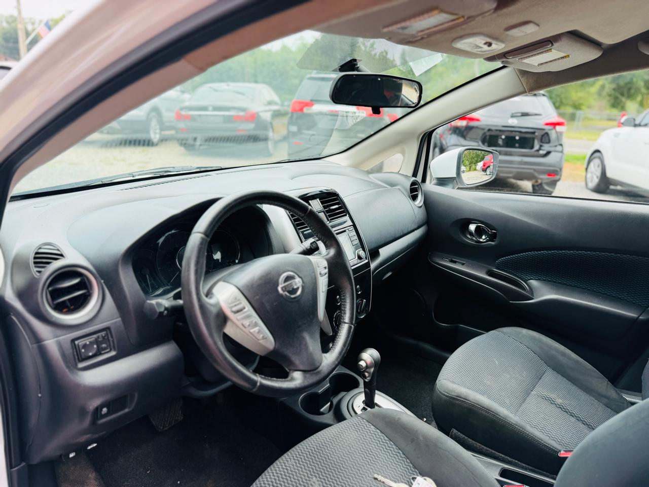 Nissan Versa Note SV CVT 2018