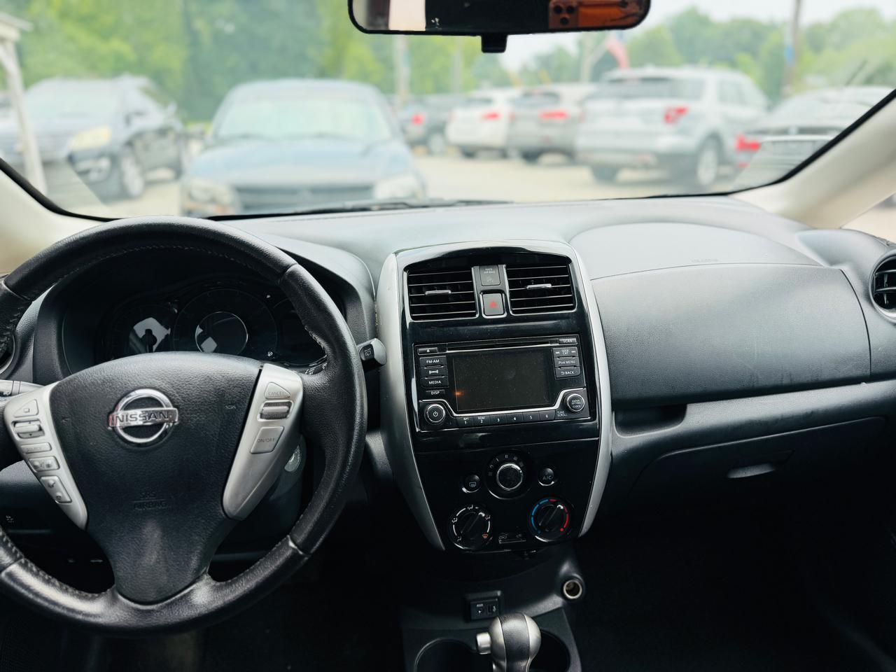 Nissan Versa Note SV CVT 2018