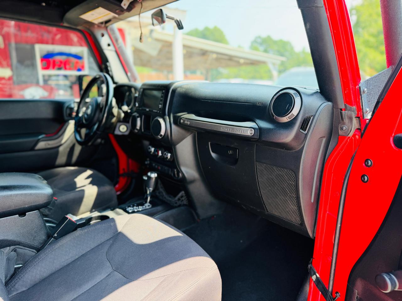 Jeep Wrangler 4WD 2dr Willys Wheeler 2015