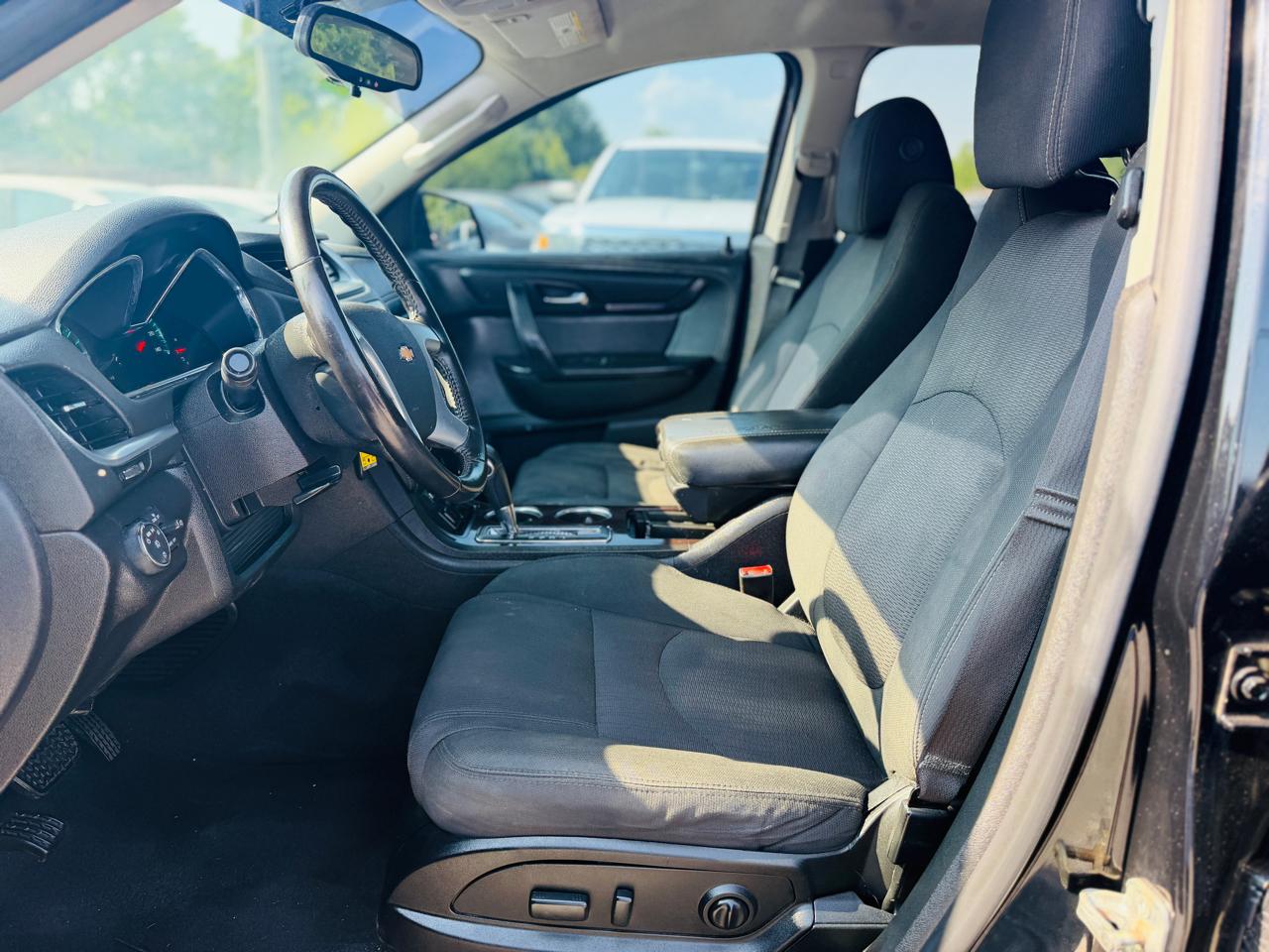 Chevrolet Traverse FWD 4dr LT w/1LT 2017