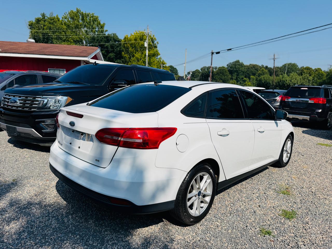 Ford Focus SE Sedan 2017