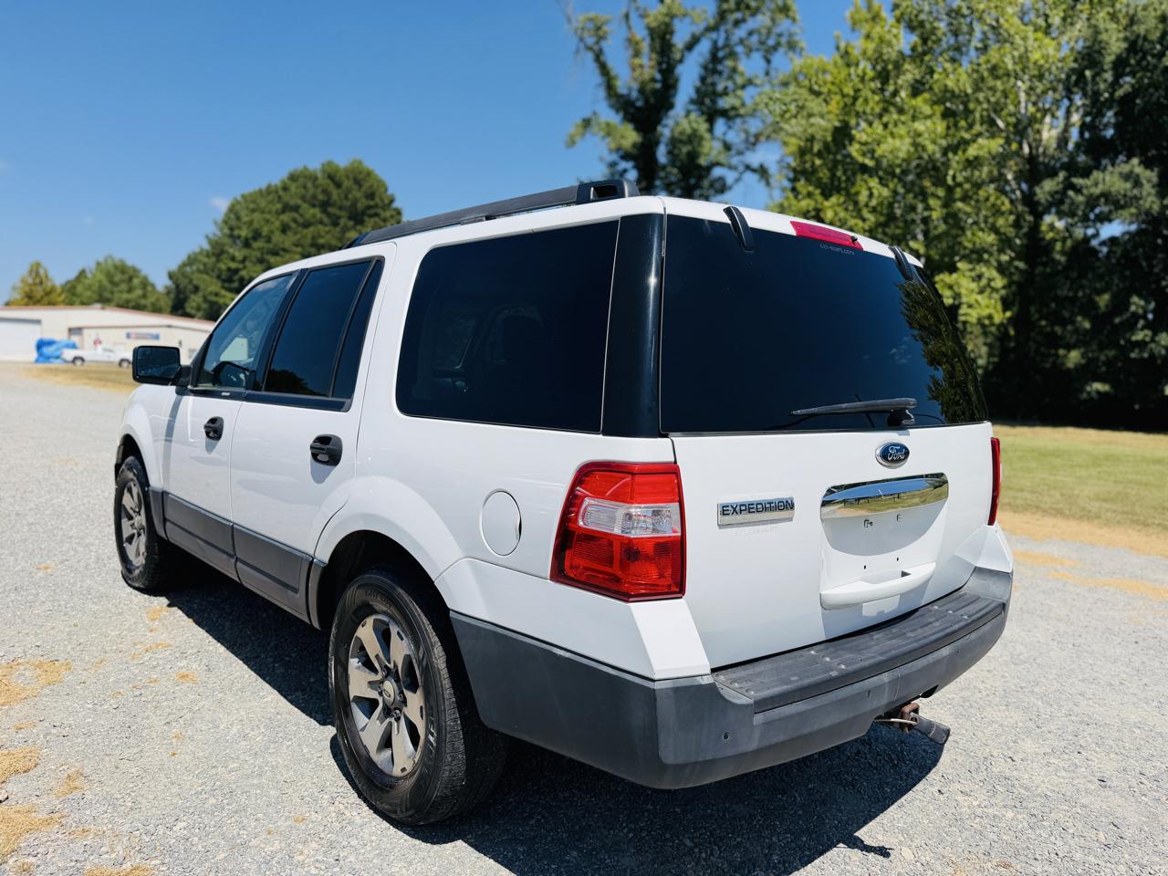 Ford Expedition 4WD 4dr XL 2014