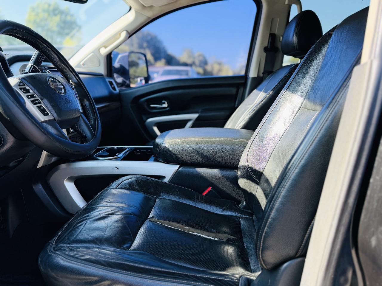 Nissan Titan 4x4 Crew Cab SL 2017