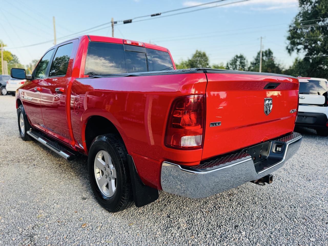 RAM 1500 4WD Crew Cab 140.5" SLT 2011