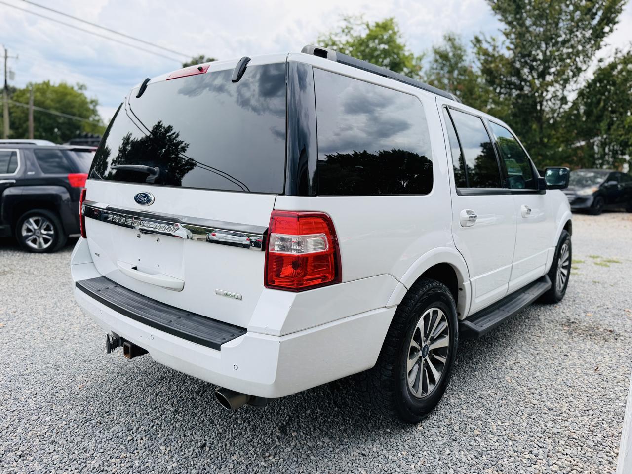Ford Expedition XLT 2015