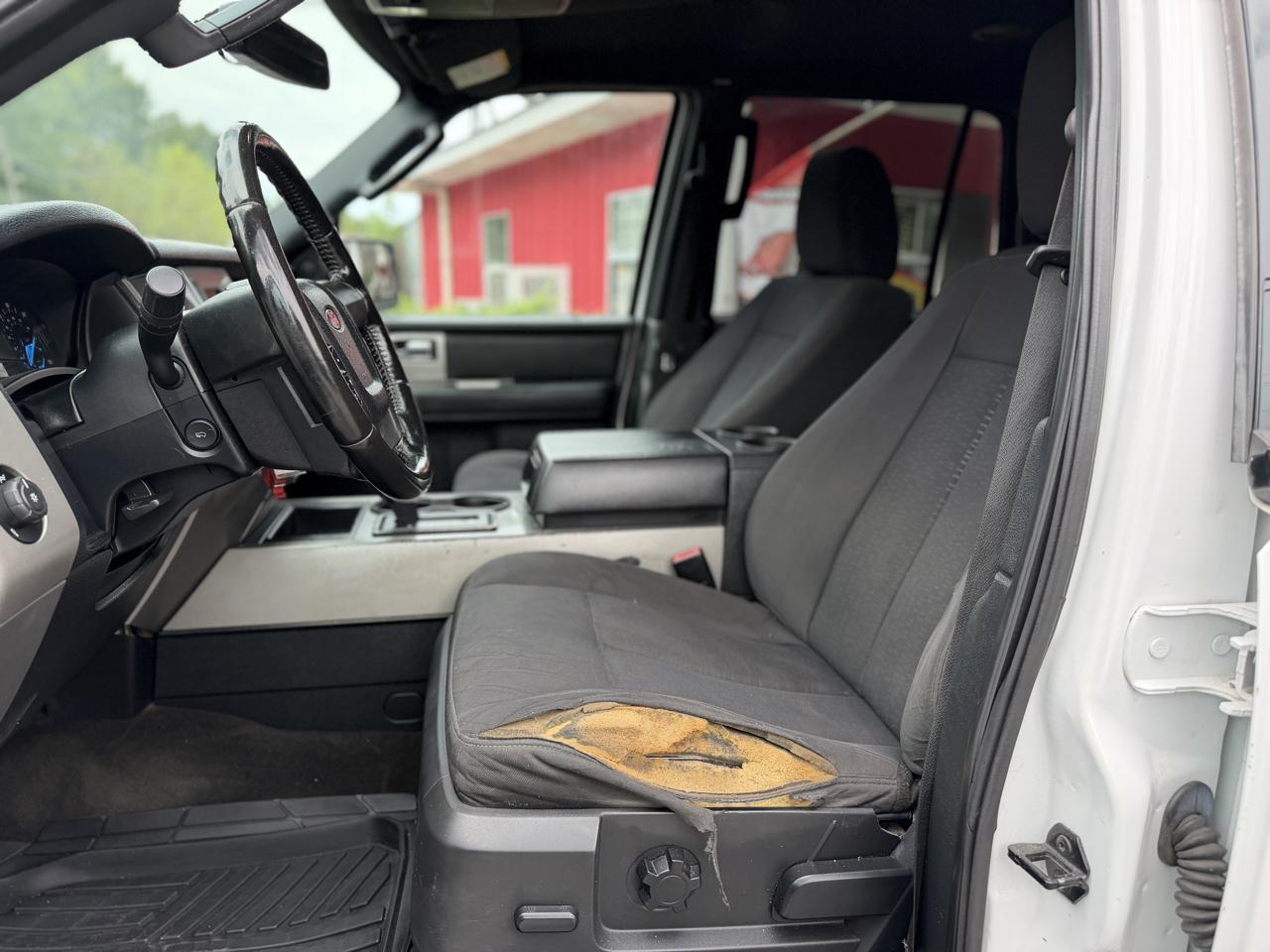 Ford Expedition XLT 2015