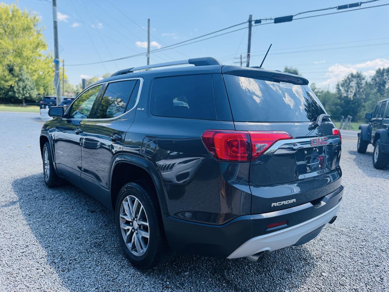 GMC Acadia FWD 4dr SLE w/SLE-2 2017