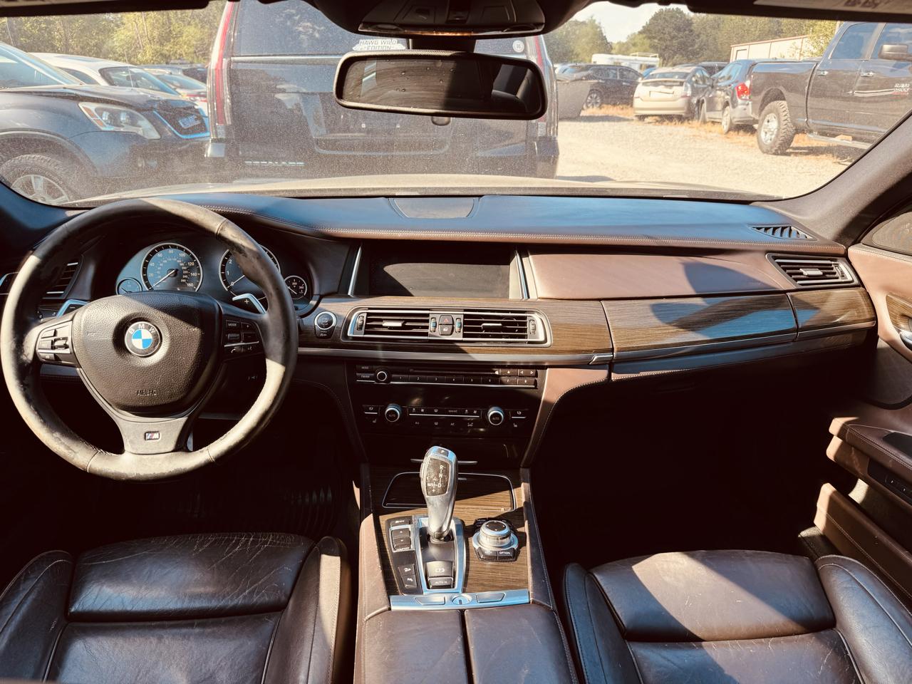 BMW 7 Series 4dr Sdn 750Li xDrive AWD 2013