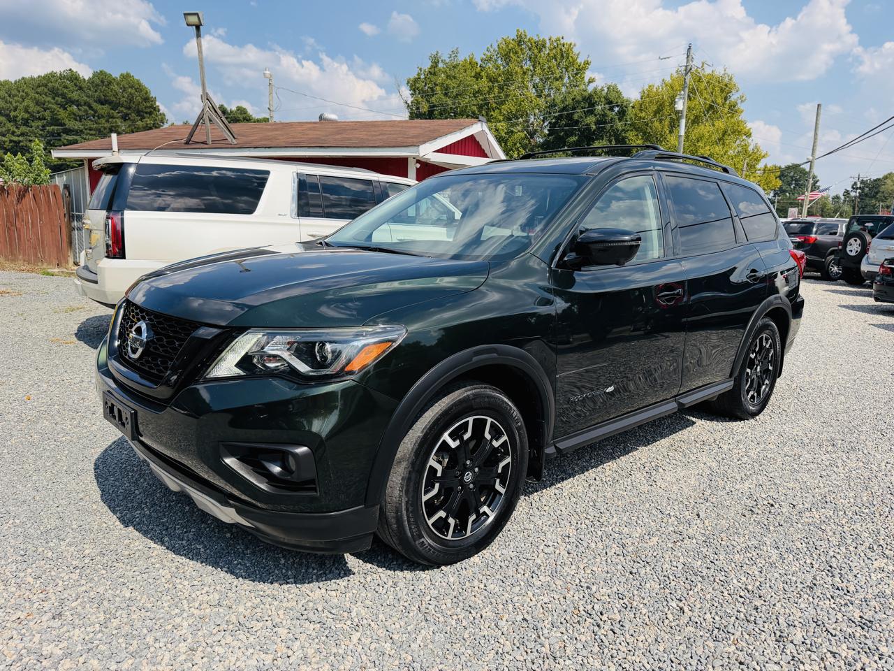 Nissan Pathfinder 4x4 SL 2019
