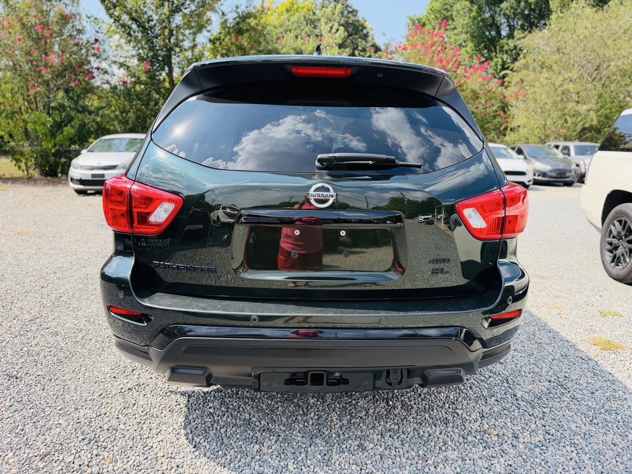 Nissan Pathfinder 4x4 SL 2019